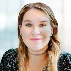 Meet your Posher, Isabel